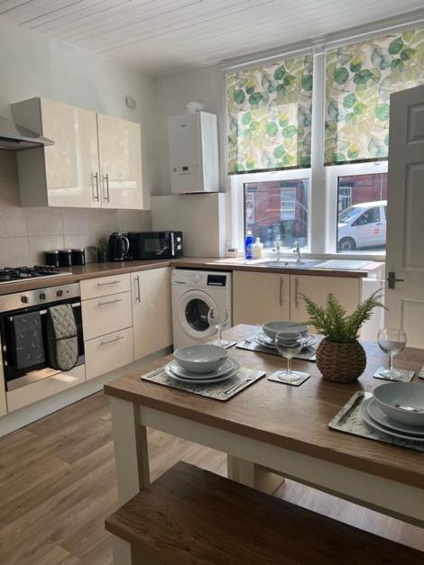Moorfield Street Guesthouse Leeds  Esterno foto