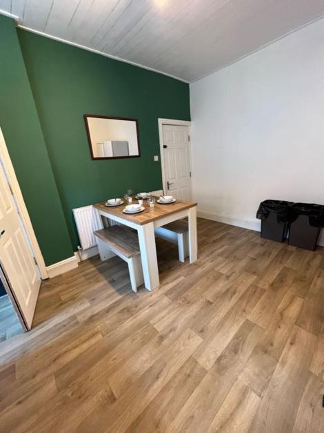Moorfield Street Guesthouse Leeds  Esterno foto