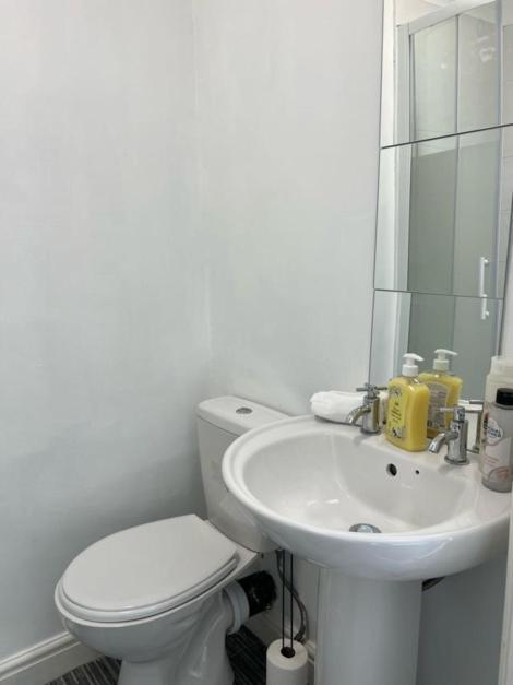 Moorfield Street Guesthouse Leeds  Esterno foto
